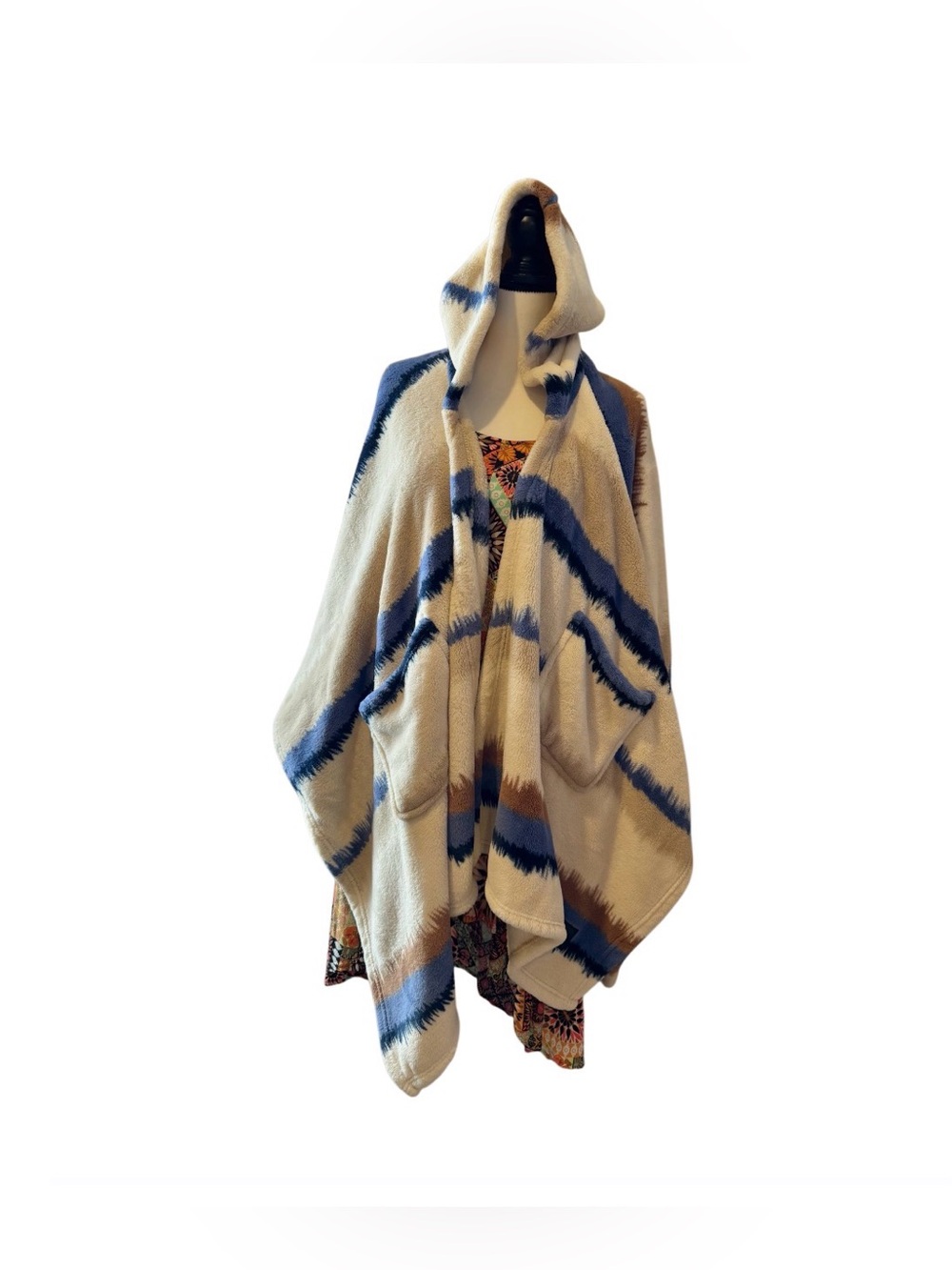 FRYE wearable blanket poncho southwestern hooded Ruana women’s size OS 6 7 8 9